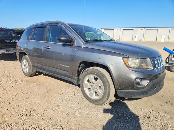 2014 JEEP COMPASS Sport — Passenger 3/4