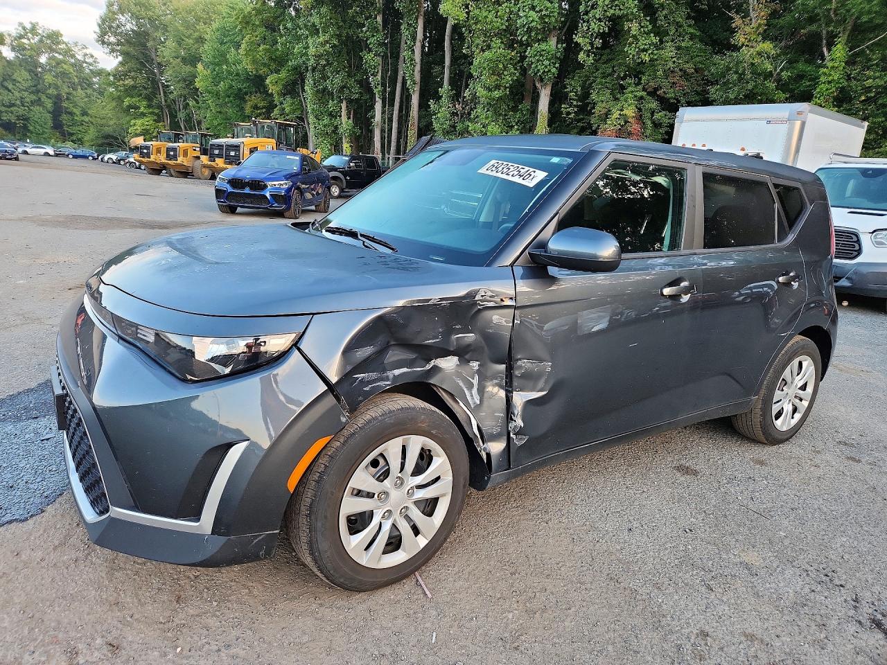 2024 KIA SOUL — Front 3/4