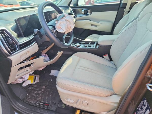 2026 KIA SORENTO — DENT