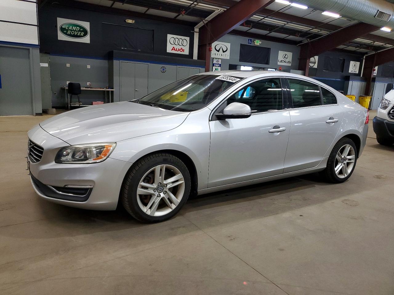 2014 VOLVO S60