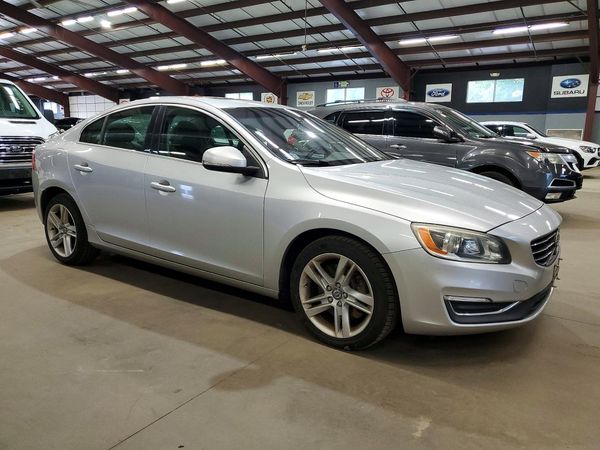 2014 VOLVO S60