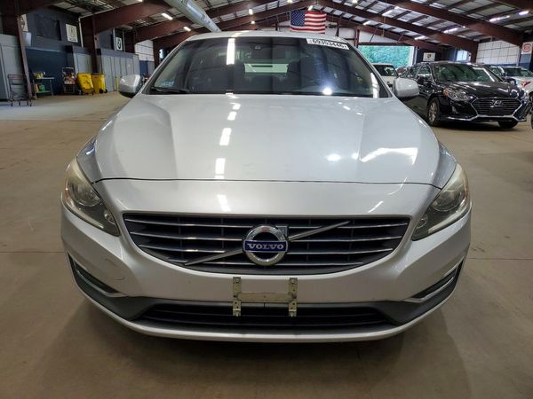 2014 VOLVO S60