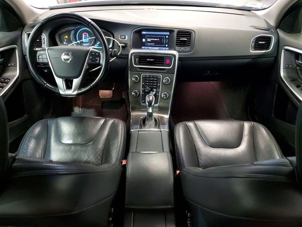 2014 VOLVO S60