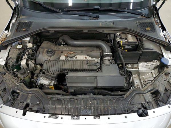 2014 VOLVO S60
