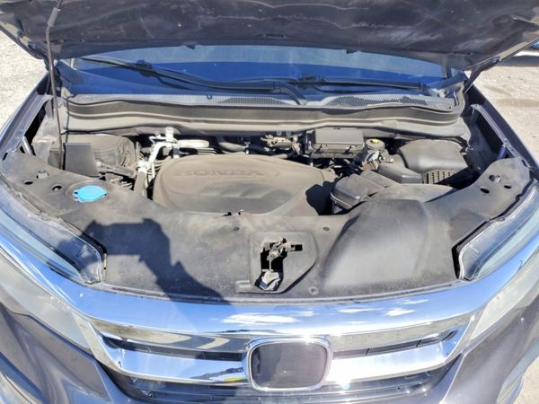 2021 HONDA PILOT — Engine bay