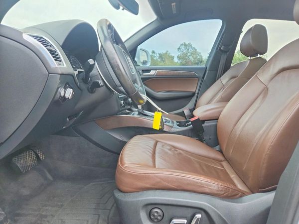 2015 AUDI Q5 — DENT