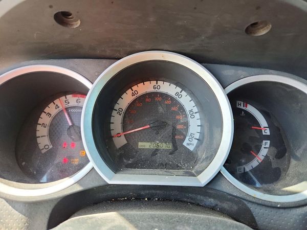 2015 TOYOTA TACOMA Delux Grade