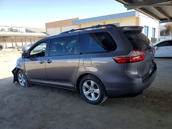 2017 TOYOTA SIENNA — DSRA