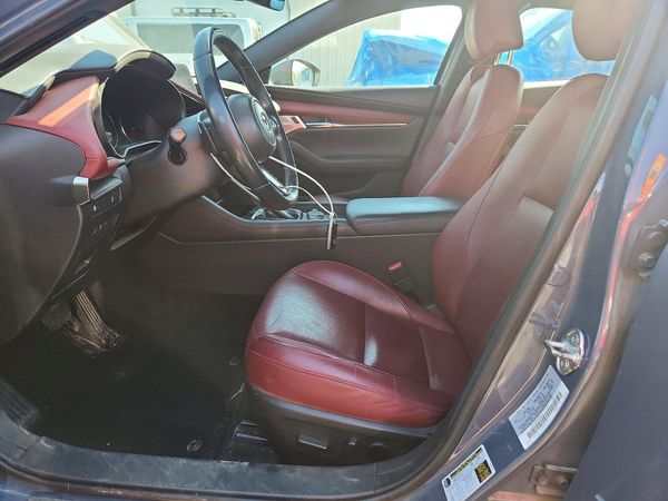 2019 MAZDA 3 — DENT