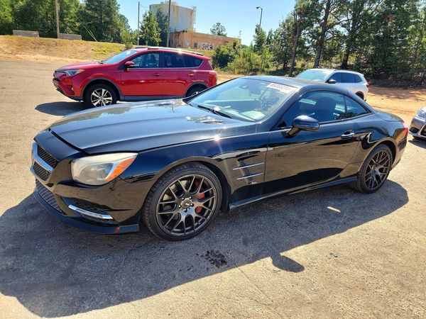 2014 MERCEDES-BENZ SL SL550 — Front 3/4