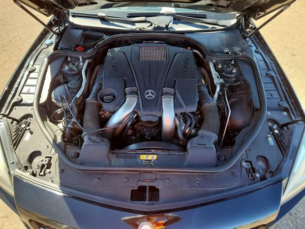 2014 MERCEDES-BENZ SL SL550 — Engine bay
