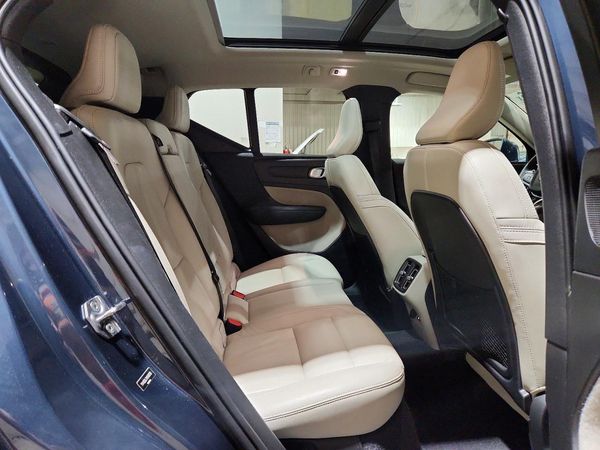 2021 VOLVO XC40 Inscription — PSRS