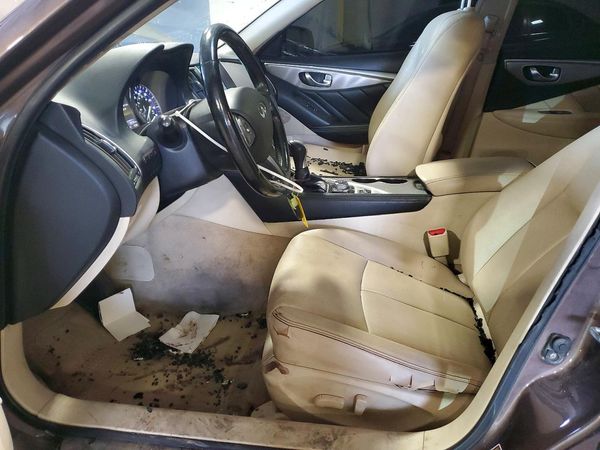 2014 INFINITI Q50 — DENT