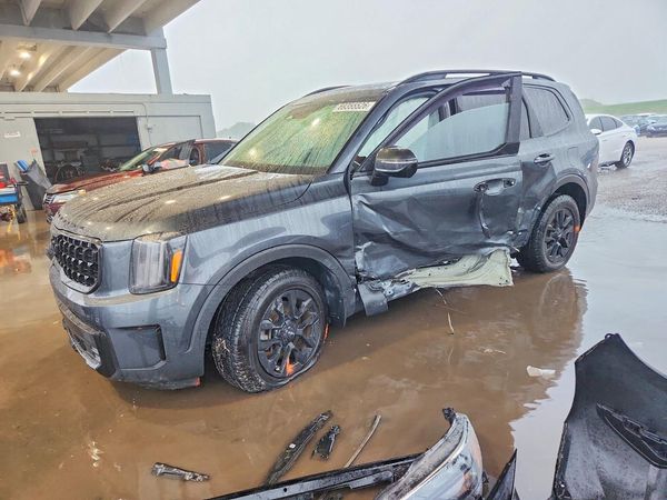2023 KIA TELLURIDE — DSFA — Front 3/4