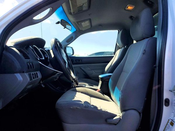 2014 TOYOTA TACOMA Base