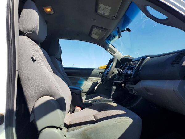 2014 TOYOTA TACOMA Base