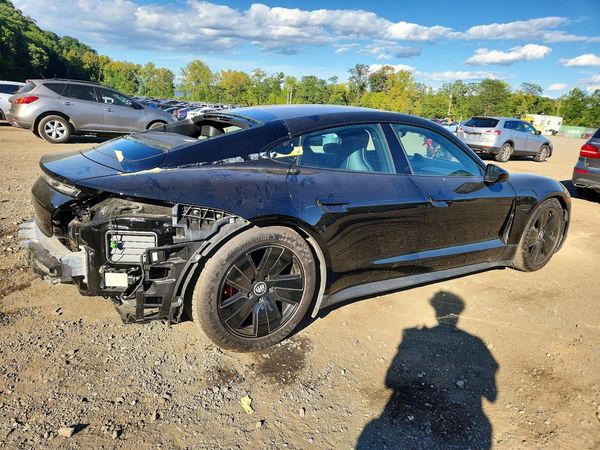 2022 PORSCHE TAYCAN 4S — PSRA