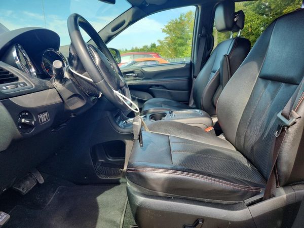 2019 DODGE GRAND CARAVAN GT