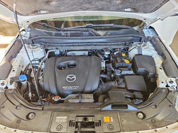 2019 MAZDA CX-5 — Engine bay