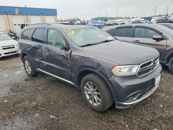 2017 DODGE DURANGO — Passenger 3/4