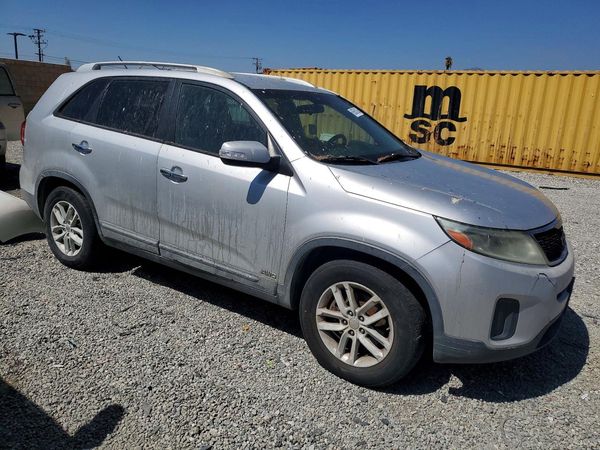 2015 KIA SORENTO GL