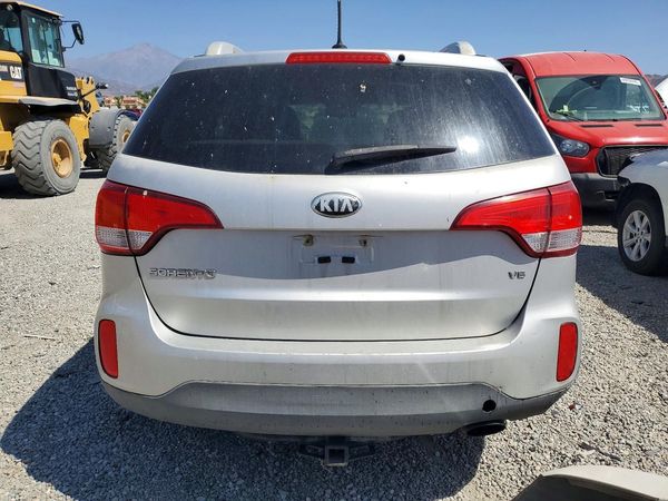 2015 KIA SORENTO GL