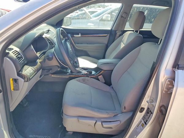 2015 KIA SORENTO GL