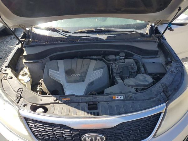 2015 KIA SORENTO GL