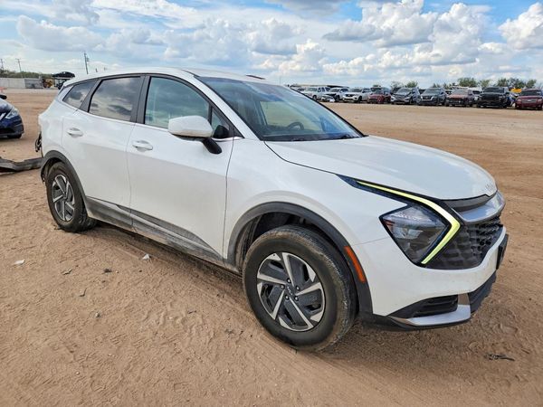 2023 KIA SPORTAGE — Passenger 3/4
