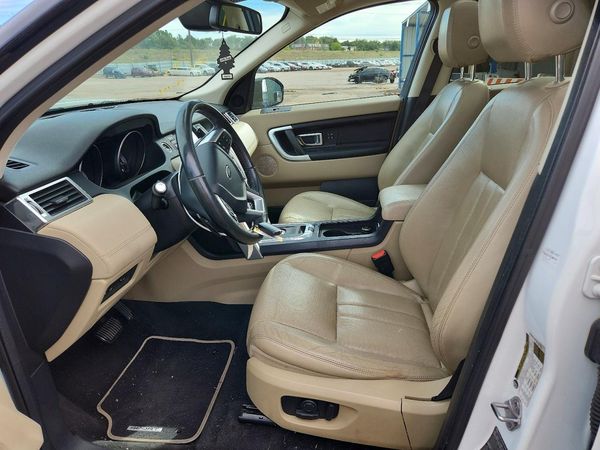2016 LAND ROVER DISCOVERY HSE — DENT