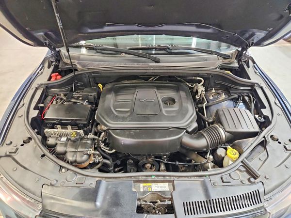 2020 DODGE DURANGO SXT — Engine bay