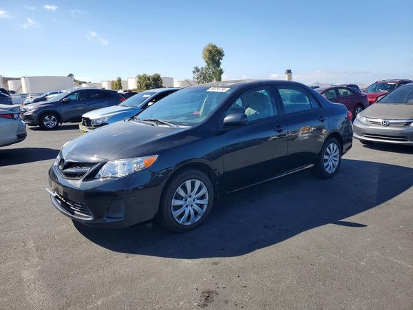 2012 TOYOTA COROLLA — Front 3/4