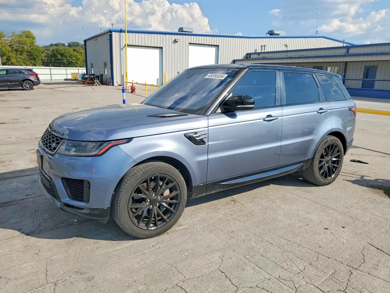 2018 LAND ROVER RANGE ROVER SPORT HSE — Front 3/4