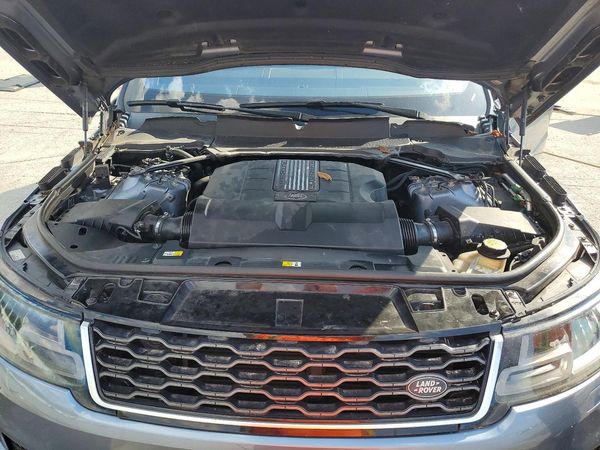 2018 LAND ROVER RANGE ROVER SPORT HSE — Engine bay