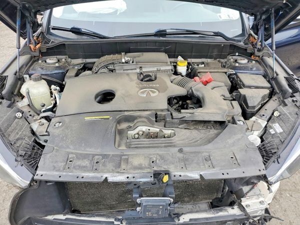 2021 INFINITI QX50 Pure — Engine bay