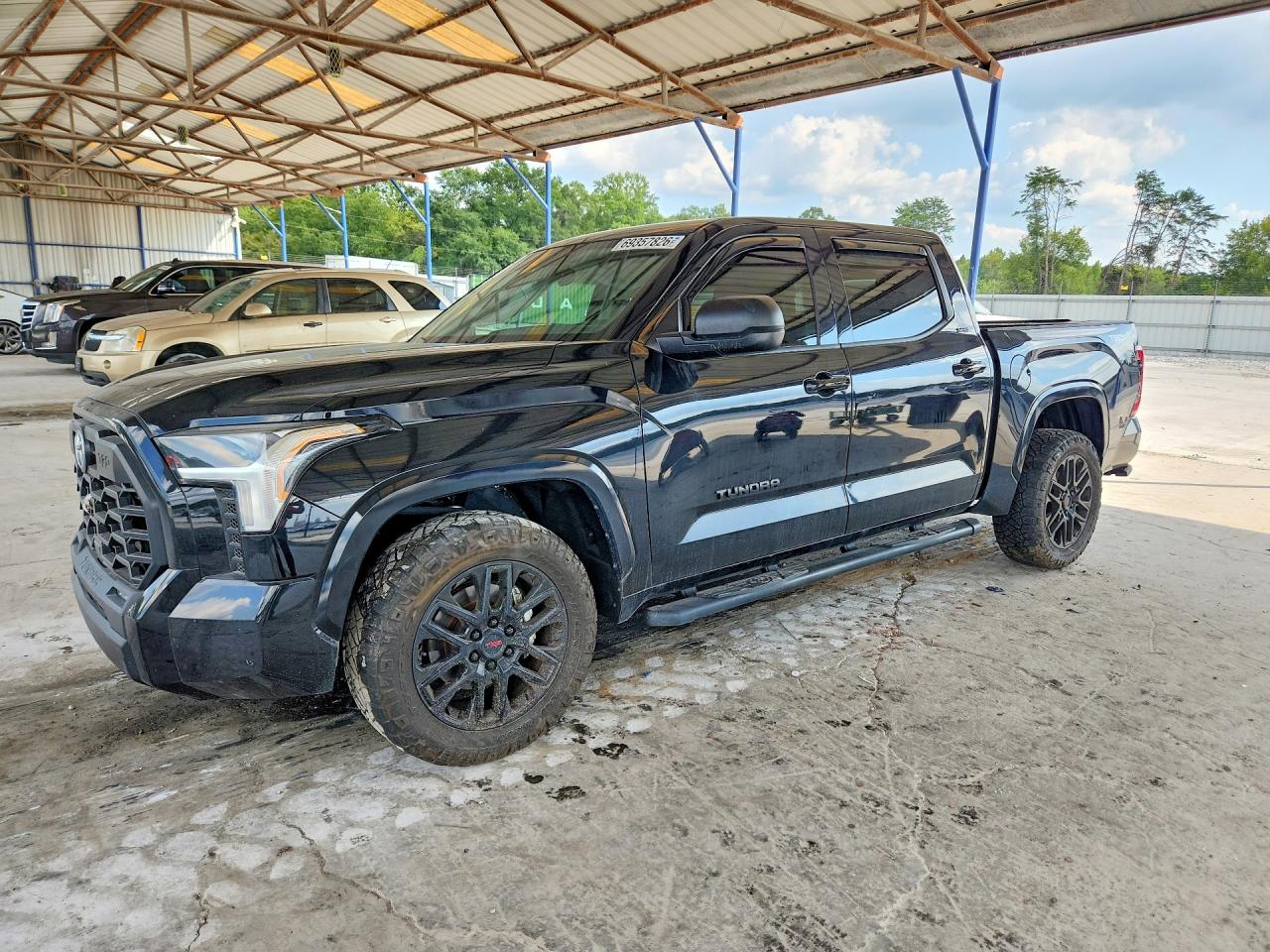 2024 TOYOTA TUNDRA — Front 3/4