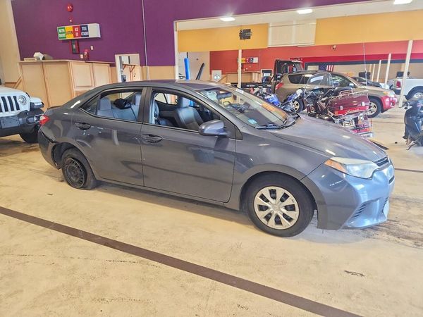 2014 TOYOTA COROLLA — Passenger 3/4