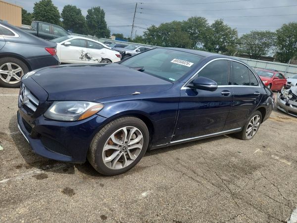 2018 MERCEDES-BENZ C-CLASS C300-4M — Front 3/4