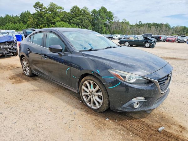 2016 MAZDA 3 — Passenger 3/4