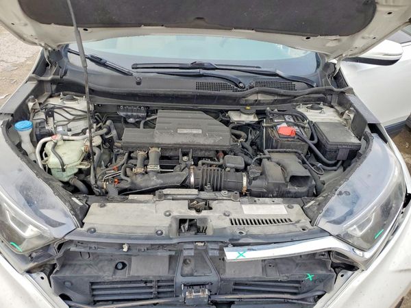 2019 HONDA CRV EX — Engine bay