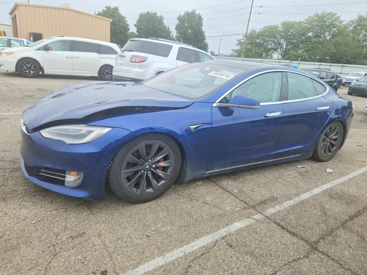 2018 TESLA MODEL S — Front 3/4