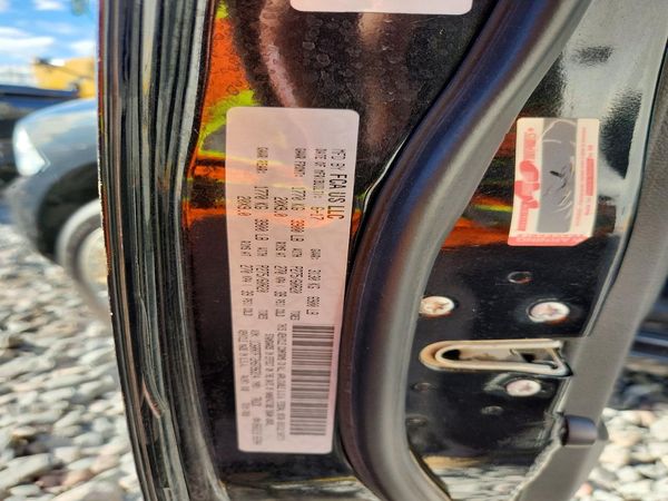 2017 RAM 1500 ST — VINS
