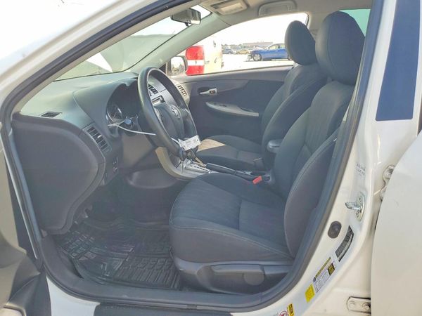 2013 TOYOTA COROLLA — DENT