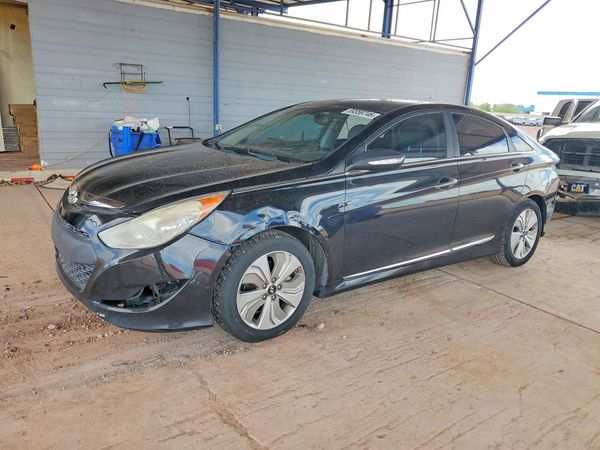 2014 HYUNDAI SONATA — DSFA — Front 3/4