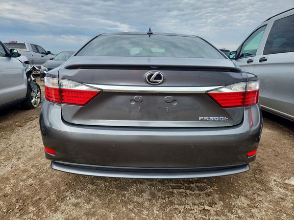 2013 LEXUS ES — DIRR