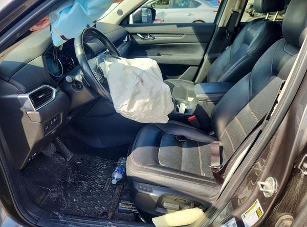 2020 MAZDA CX-5 — DENT