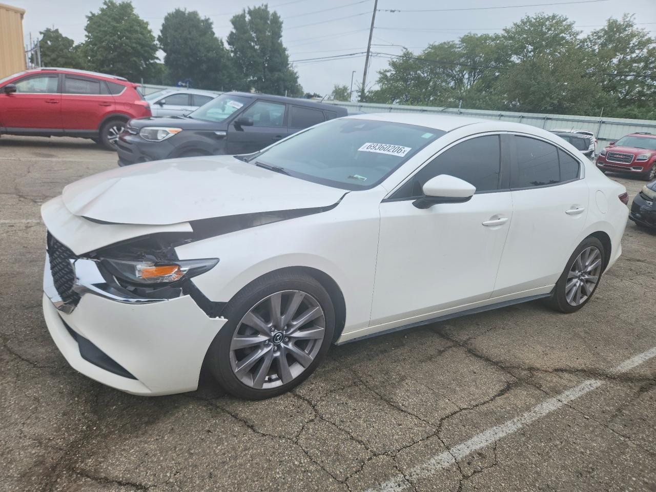 2020 MAZDA 3 — Front 3/4