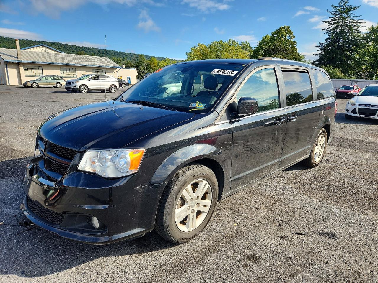2019 DODGE GRAND CARAVAN — Front 3/4