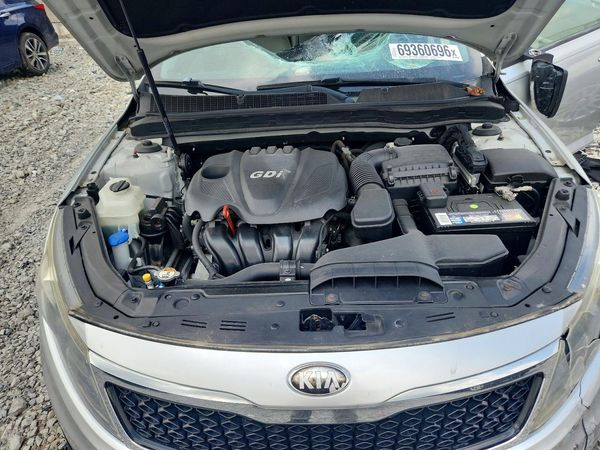 2013 KIA OPTIMA — Engine bay