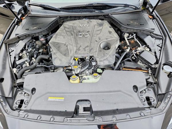 2019 INFINITI Q50 — Engine bay